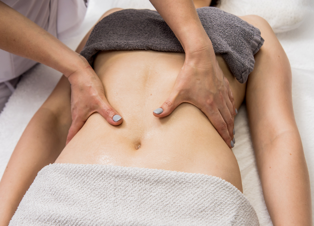 Come si svolge un trattamento di massaggio drenante post-intervento  